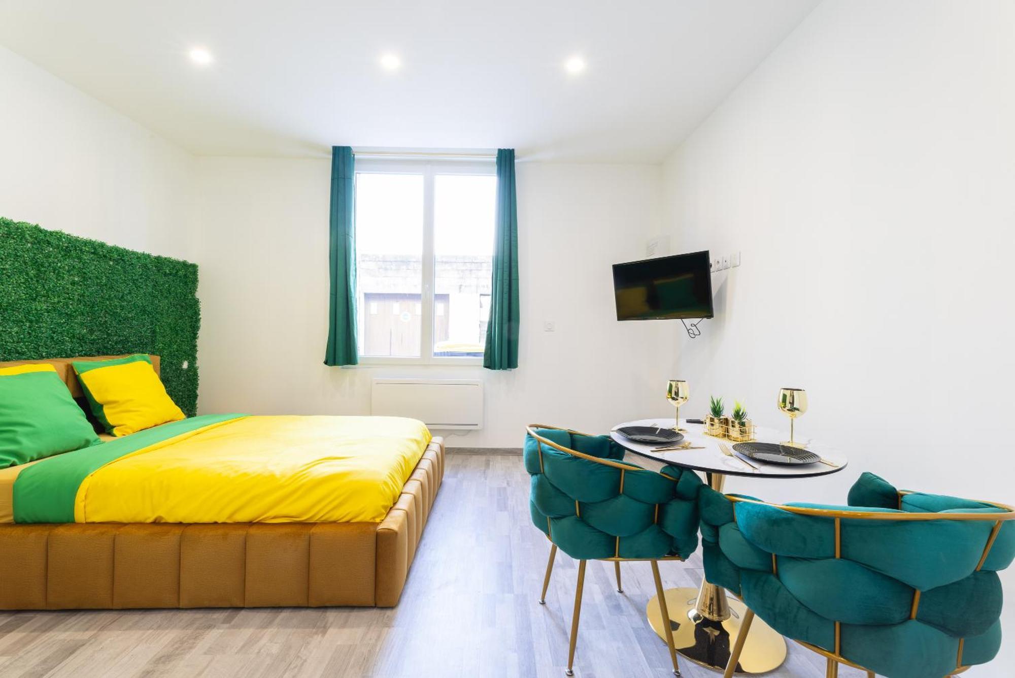 Glm Groupe - Glm Residences 2 Сен-Кантен Екстериор снимка
